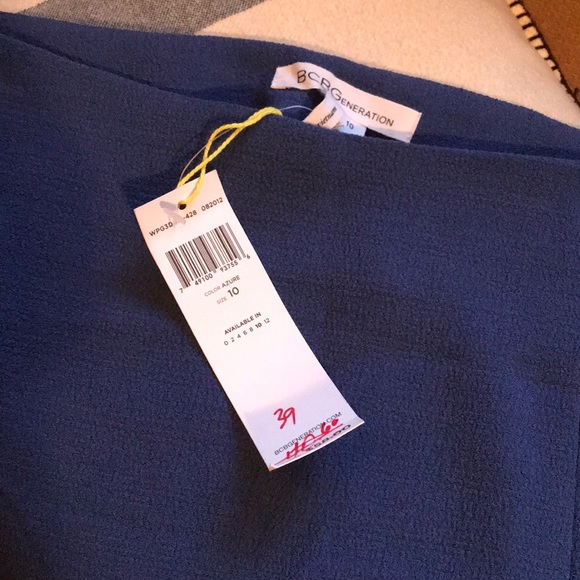 Bright blue gorgeous BCBGeneration azure mini size 10! - Picture 4 of 8